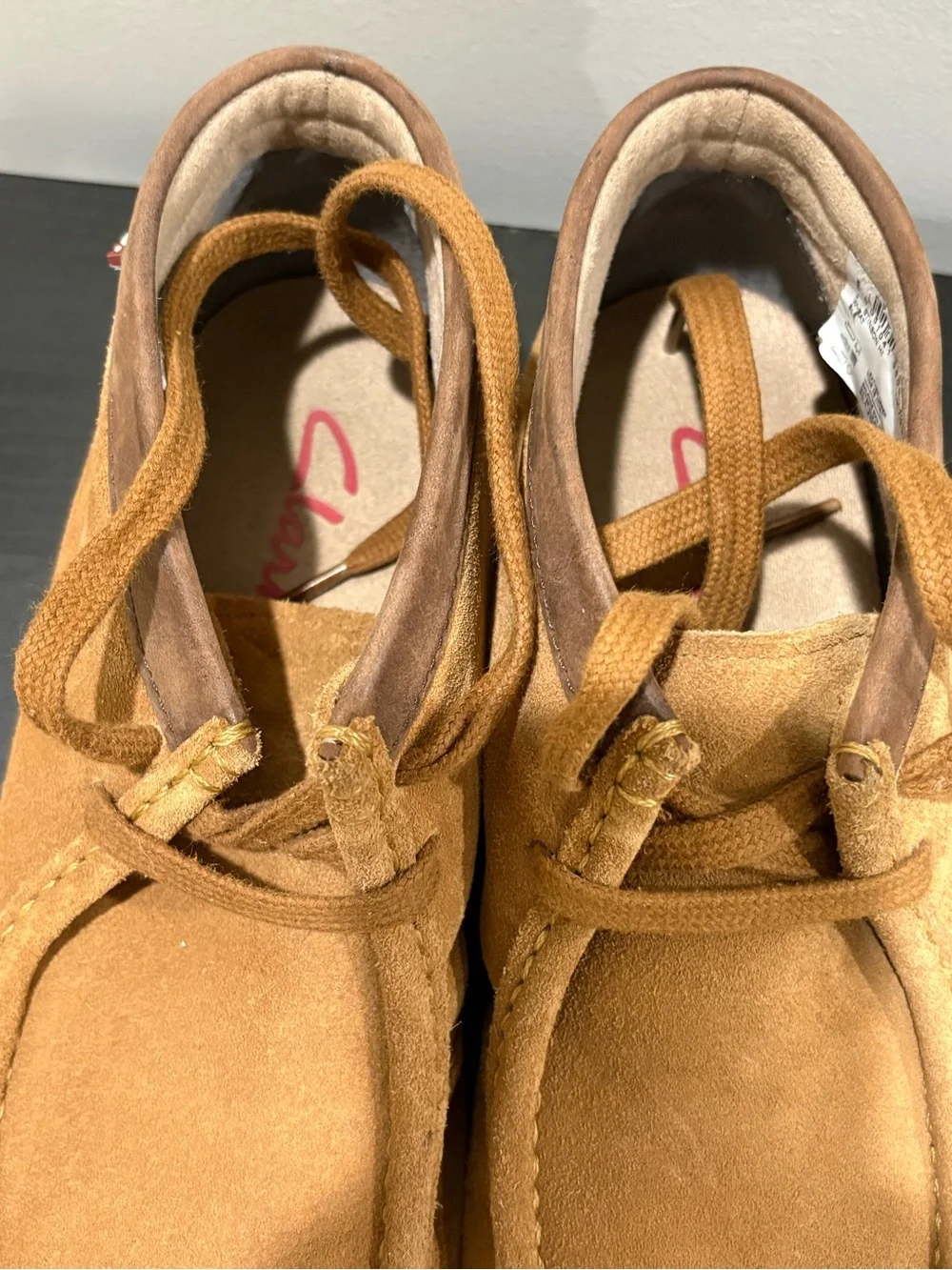 Clarks Men's Suede Chukka Boots - Caramel Brown